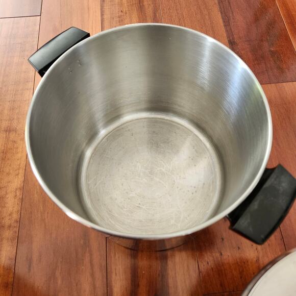 Revere Ware 8 Quart stock pot with lid stainless steel bottom - Picture 2 of 6
